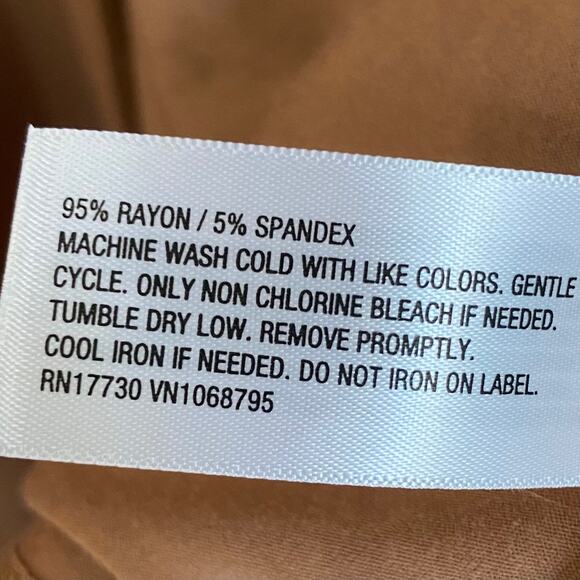 NEW A NEW DAY Midi Dress Scoop Neck Slit Hem Tan Size Large Stretchy Knit Rayon - Picture 4 of 4